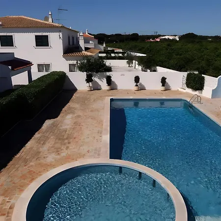 Mira Parque Албуфейра