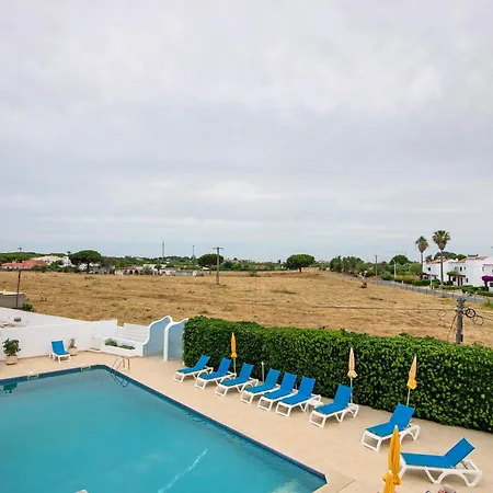 Mira Parque Апартаменты *